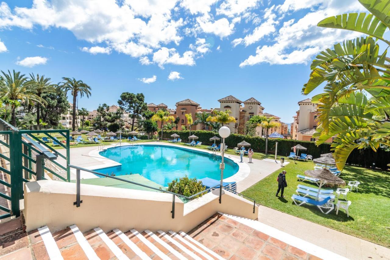 Lxr Recently Reformated Studio Marriot Марбеля Екстериор снимка